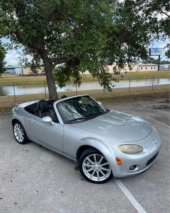 2006 Mazda NC MX-5 Miata - Image 4 of 10