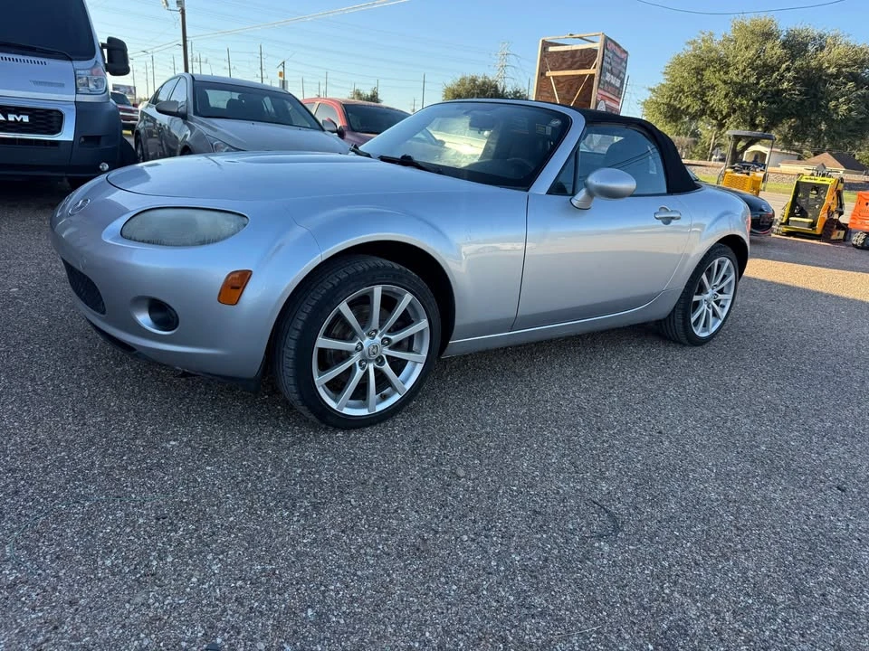2006 Mazda NC MX-5 Miata - Image 2 of 15