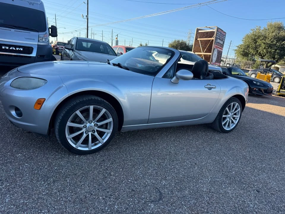 2006 Mazda NC MX-5 Miata - Image 5 of 15