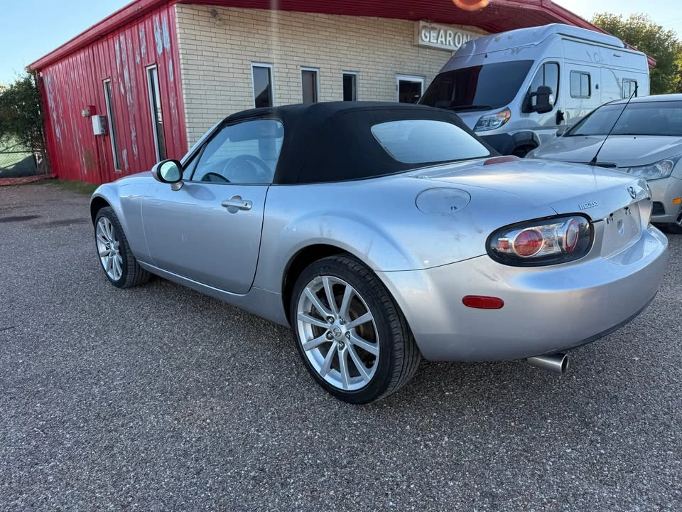 2006 Mazda NC MX-5 Miata - Image 4 of 15