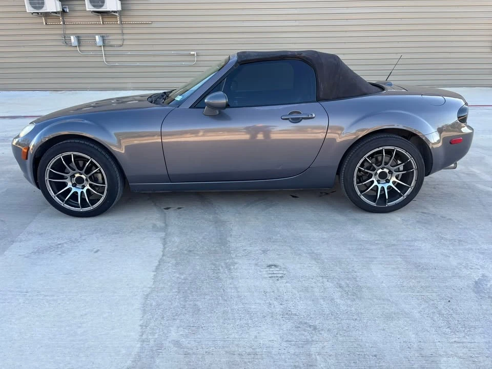2006 Mazda NC MX-5 Miata - Image 4 of 20