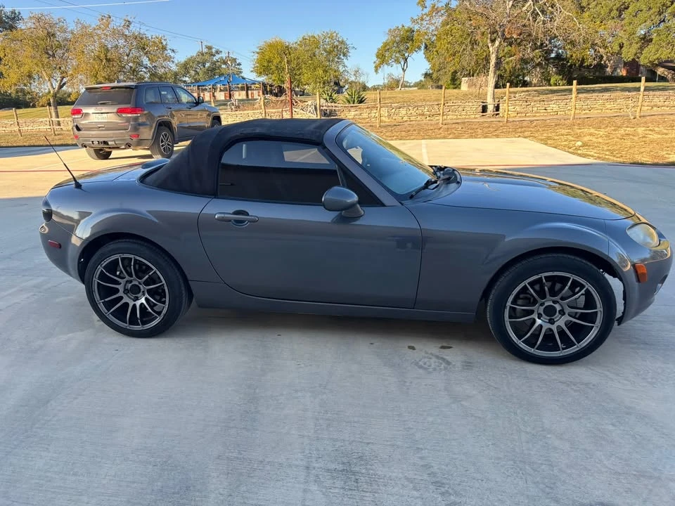 2006 Mazda NC MX-5 Miata - Image 5 of 20