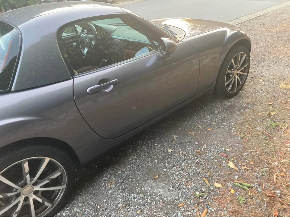 2006 Mazda NC MX-5 Miata - Image 15 of 17