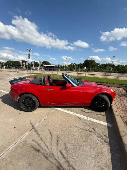 2006 Mazda NC MX-5 Miata - Image 2 of 11