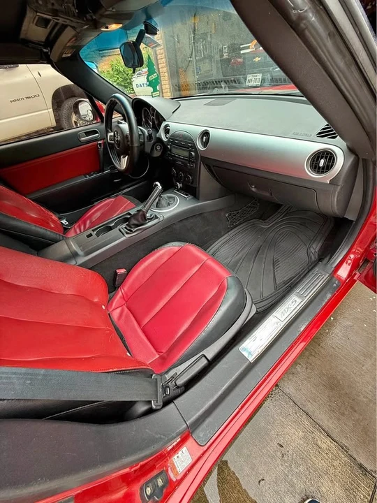 2006 Mazda NC MX-5 Miata - Image 10 of 11