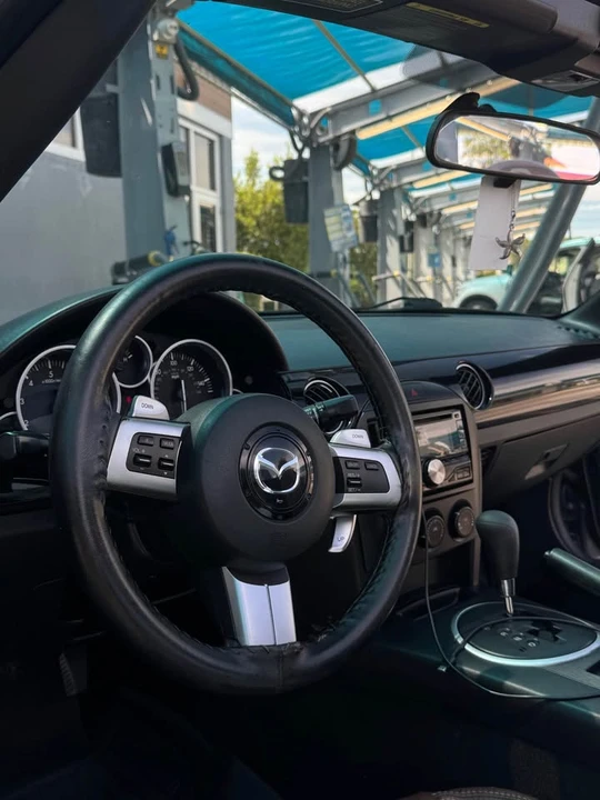 2006 Mazda NC MX-5 Miata - Image 9 of 10