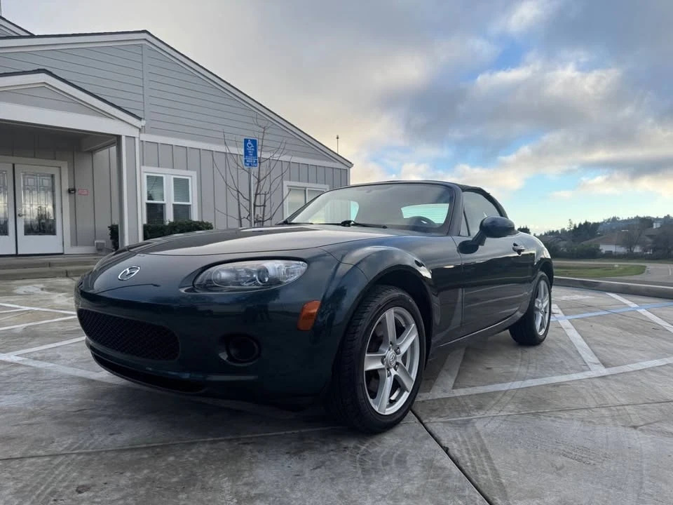 2006 Mazda NC MX-5 Miata - Image 3 of 15