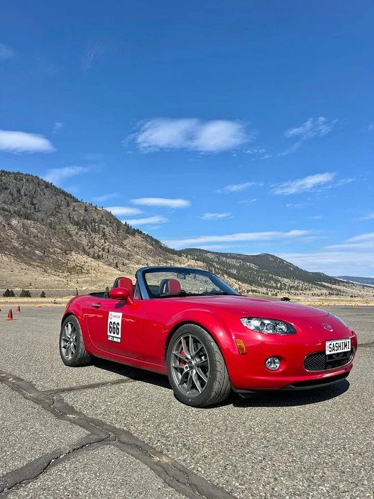 2006 Mazda NC MX-5 Miata - Image 2 of 8