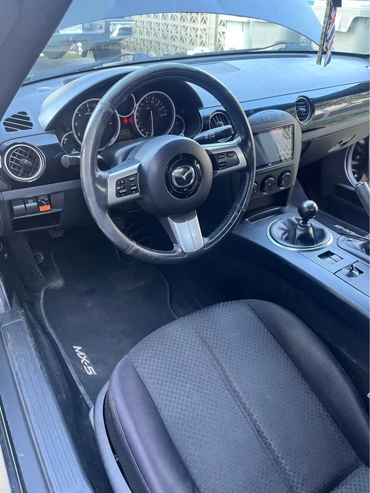 2006 Mazda NC MX-5 Miata - Image 10 of 12