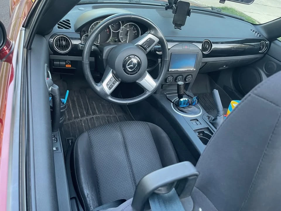 2006 Mazda NC MX-5 Miata - Image 3 of 3
