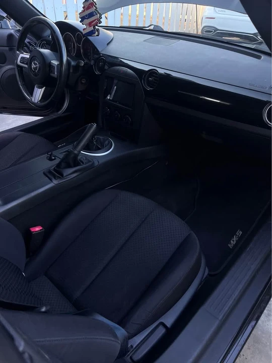 2006 Mazda NC MX-5 Miata - Image 11 of 12