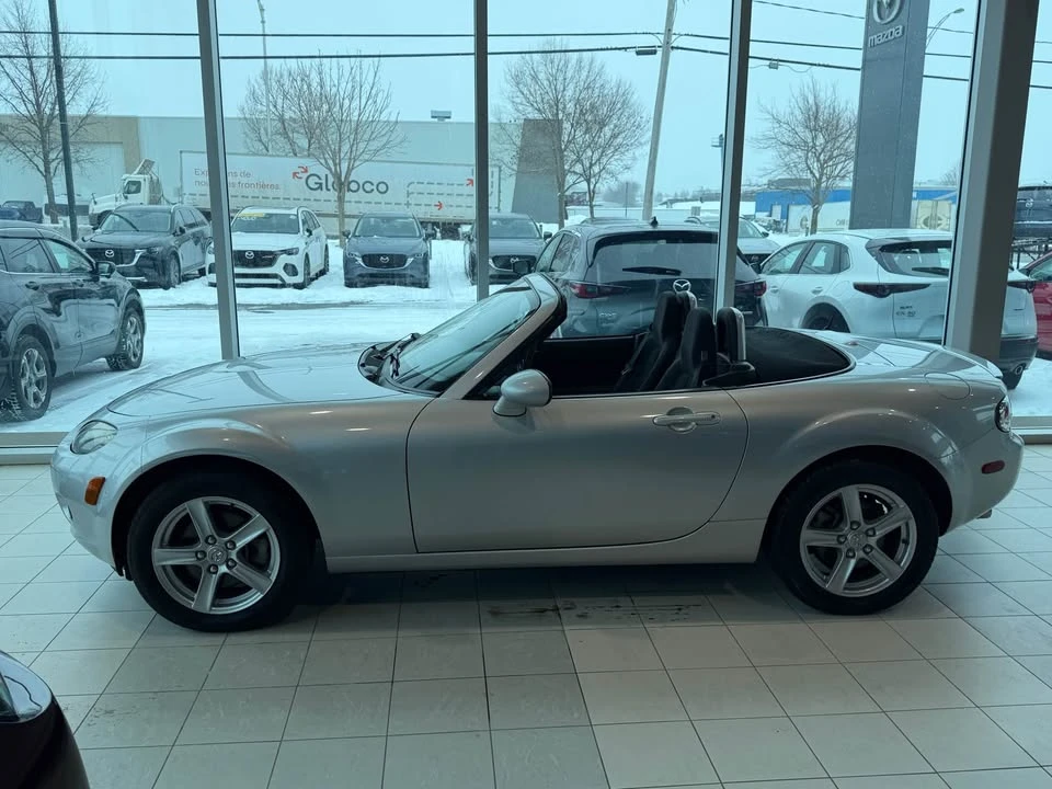 2006 Mazda NC MX-5 Miata - Image 2 of 15