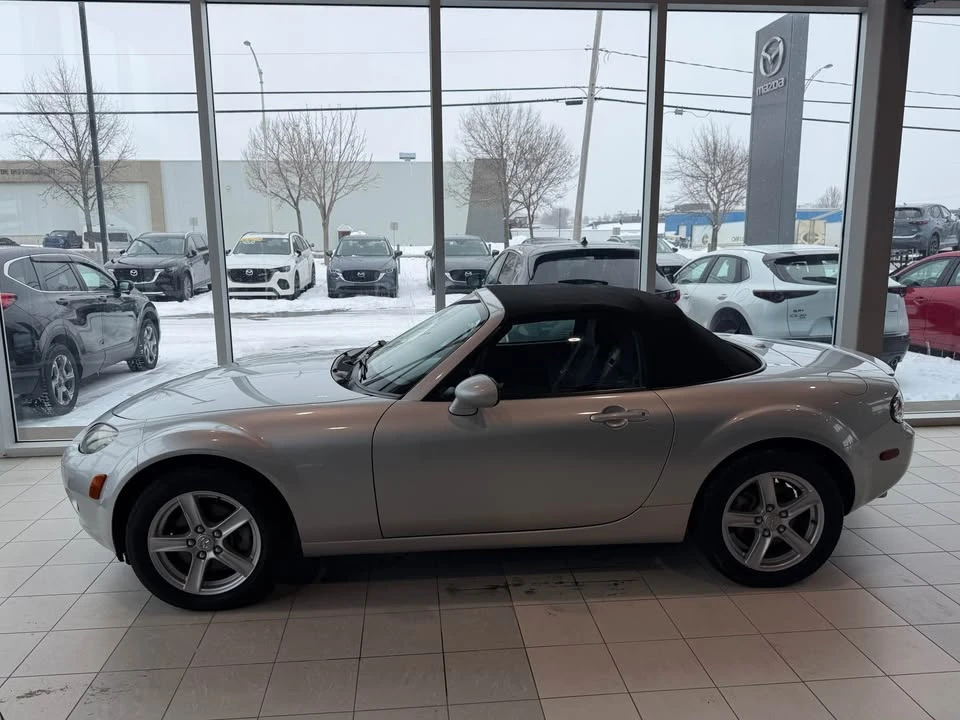 2006 Mazda NC MX-5 Miata - Image 7 of 15
