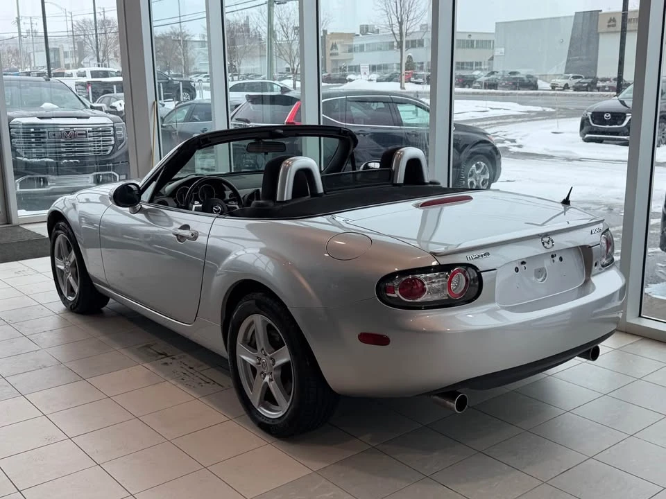 2006 Mazda NC MX-5 Miata - Image 4 of 15