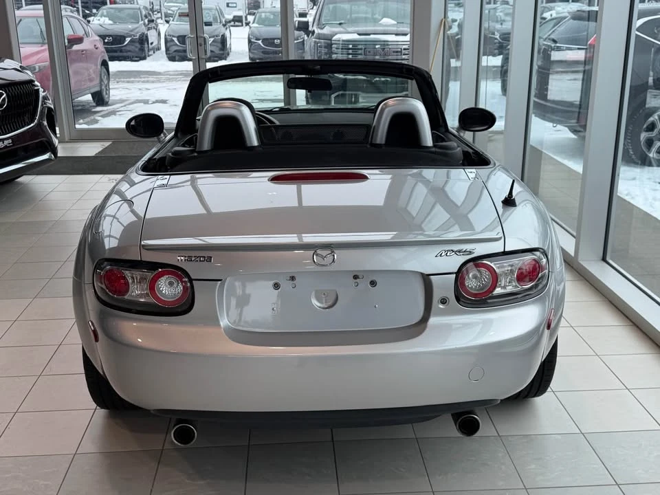 2006 Mazda NC MX-5 Miata - Image 5 of 15