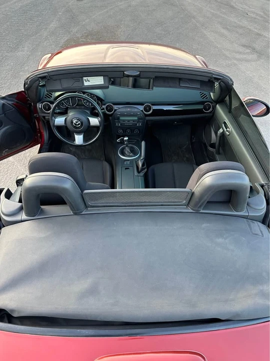 2006 Mazda NC MX-5 Miata - Image 10 of 17
