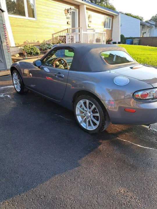 2006 Mazda NC MX-5 Miata - Image 2 of 4