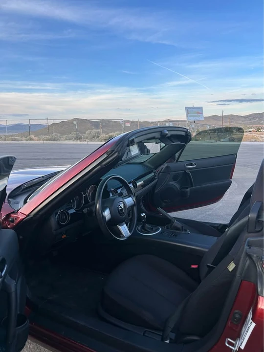2006 Mazda NC MX-5 Miata - Image 12 of 17