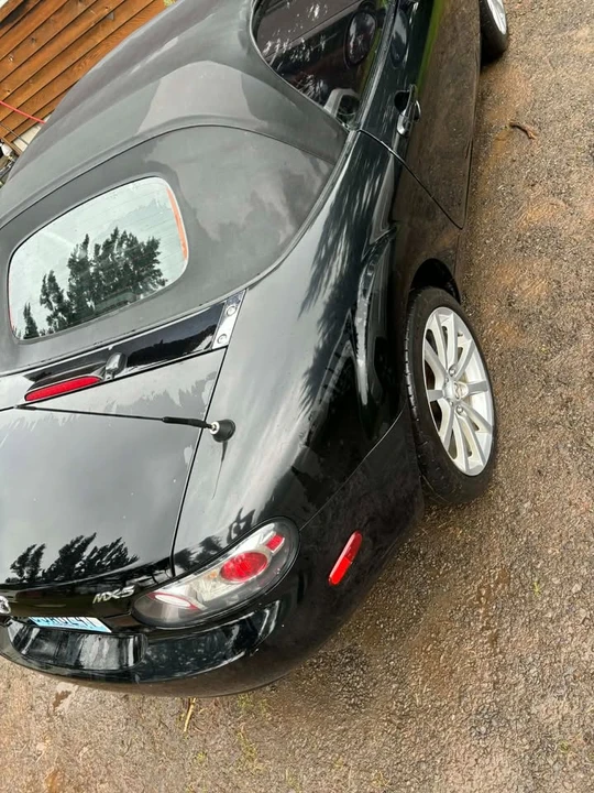 2006 Mazda NC MX-5 Miata - Image 5 of 7