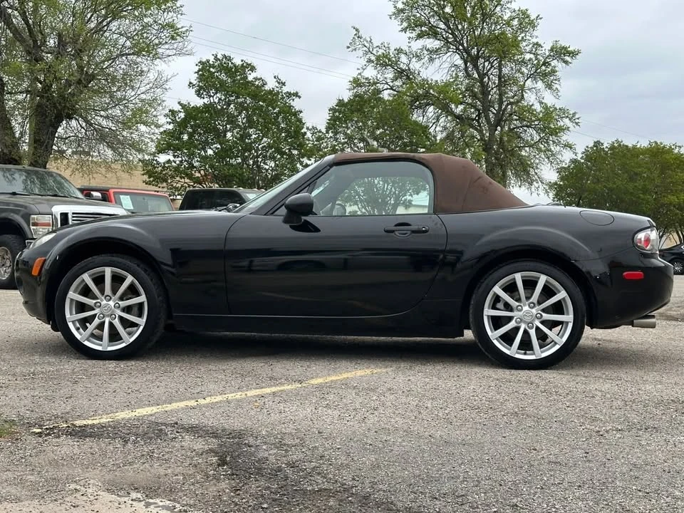 2006 Mazda NC MX-5 Miata - Image 2 of 13