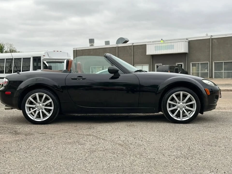 2006 Mazda NC MX-5 Miata - Image 4 of 13