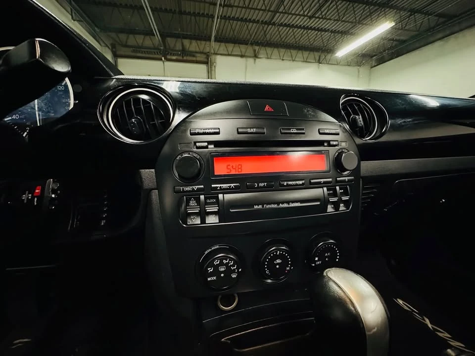 2006 Mazda NC MX-5 Miata - Image 16 of 20