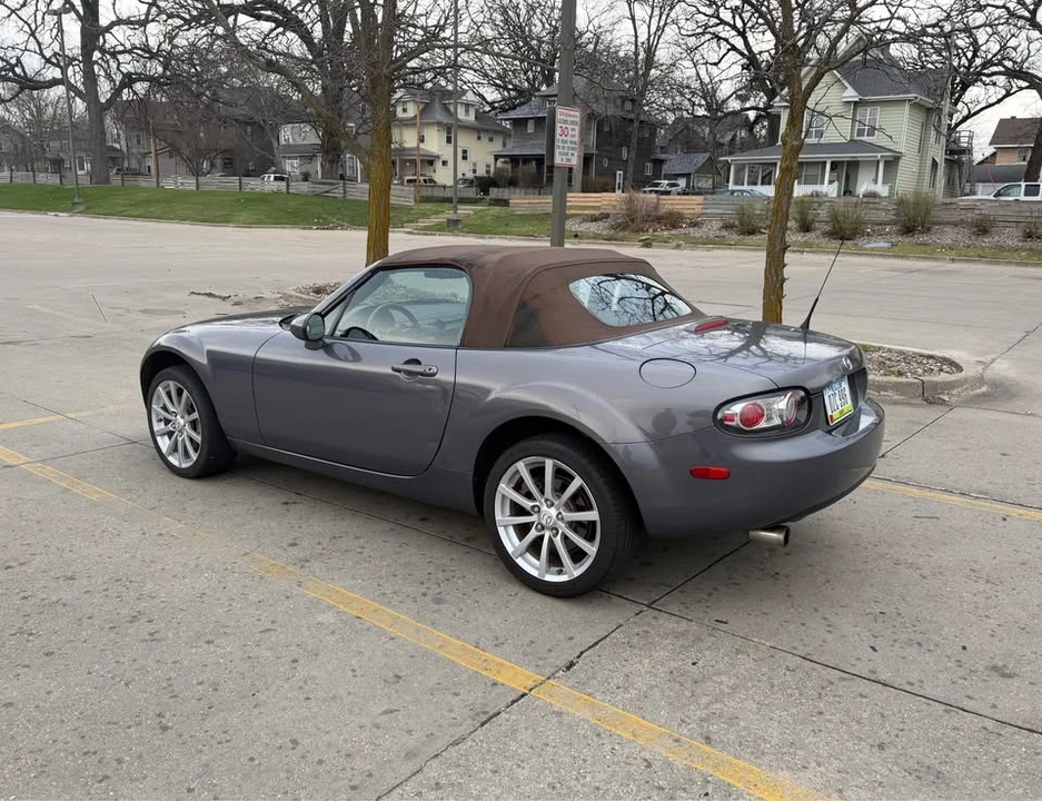 2006 Mazda NC MX-5 Miata - Image 3 of 11