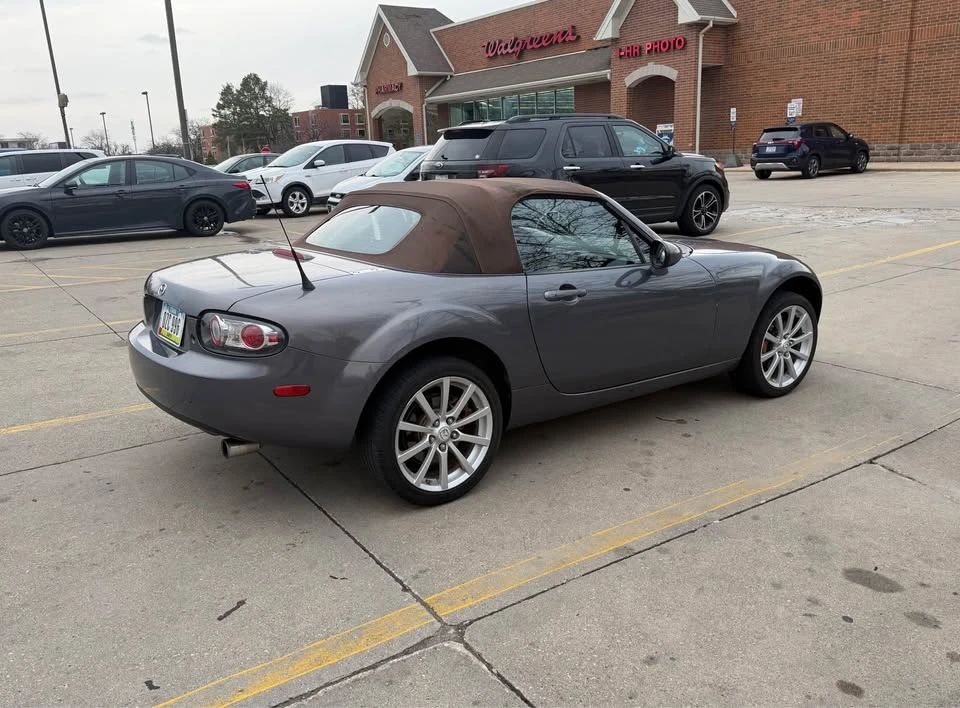 2006 Mazda NC MX-5 Miata - Image 4 of 11