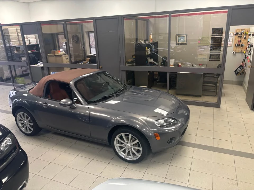 2006 Mazda NC MX-5 Miata - Image 10 of 11