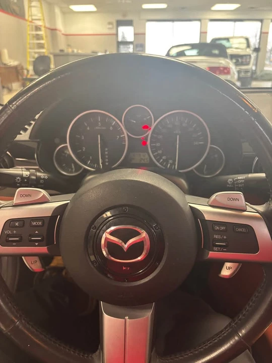 2006 Mazda NC MX-5 Miata - Image 5 of 11