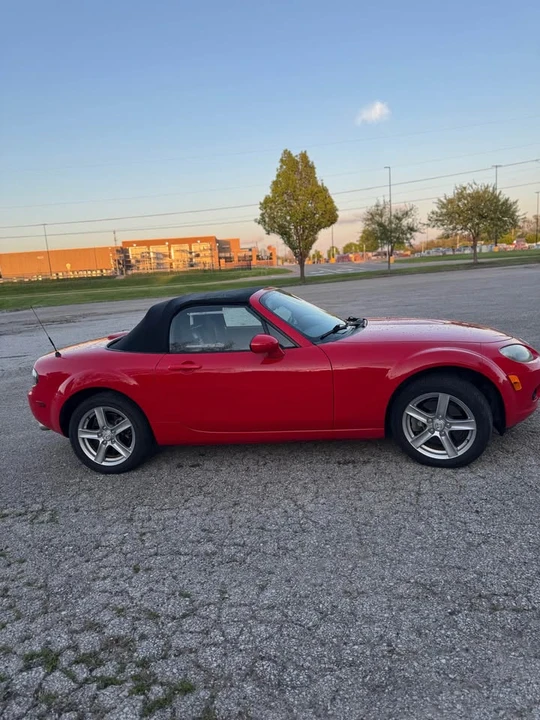 2006 Mazda NC MX-5 Miata - Image 5 of 14