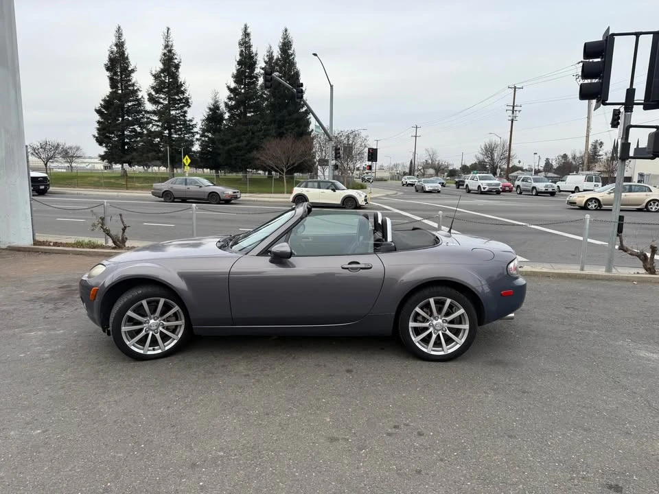 2006 Mazda NC MX-5 Miata - Image 5 of 10