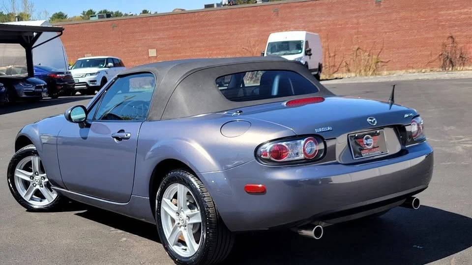 2006 Mazda NC MX-5 Miata - Image 13 of 20