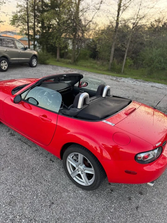 2006 Mazda NC MX-5 Miata - Image 11 of 14