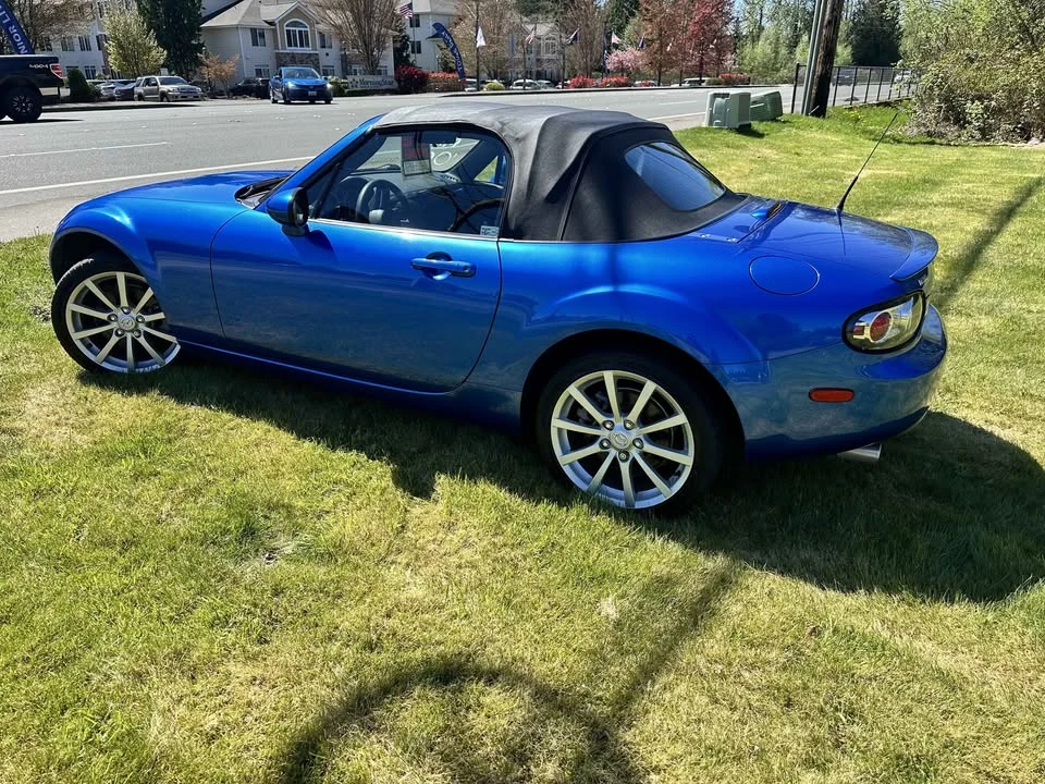 2006 Mazda NC MX-5 Miata - Image 5 of 8