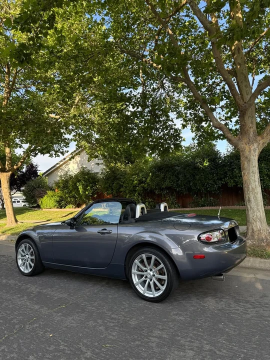 2006 Mazda NC MX-5 Miata - Image 2 of 16
