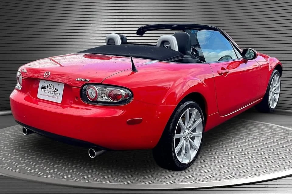 2006 Mazda NC MX-5 Miata - Image 6 of 20