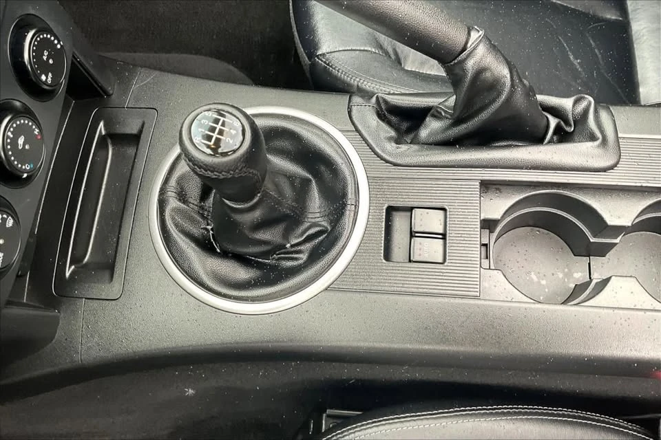 2006 Mazda NC MX-5 Miata - Image 17 of 20