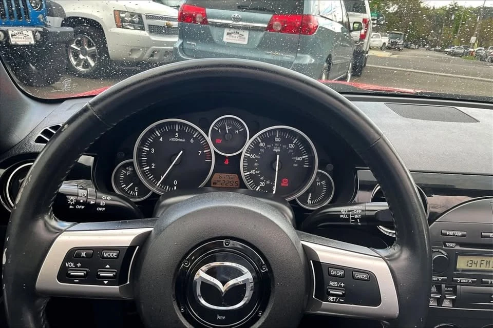 2006 Mazda NC MX-5 Miata - Image 13 of 20