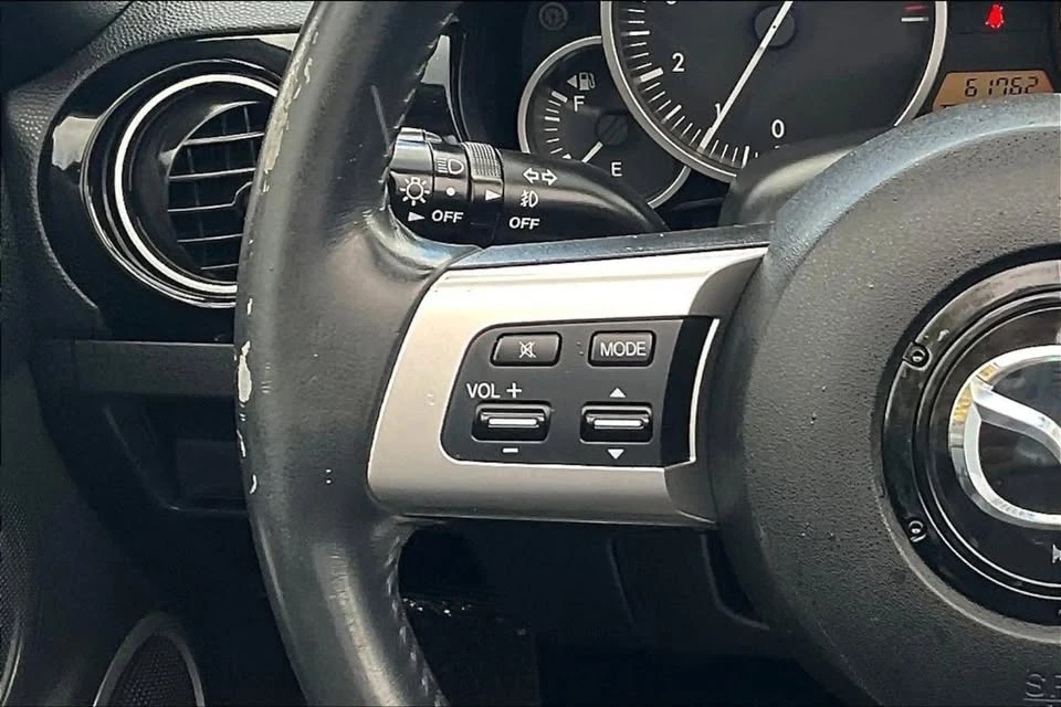 2006 Mazda NC MX-5 Miata - Image 11 of 20