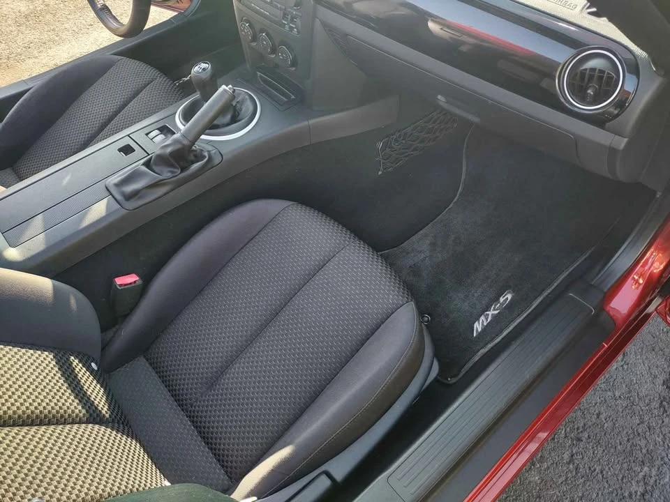 2006 Mazda NC MX-5 Miata - Image 4 of 4