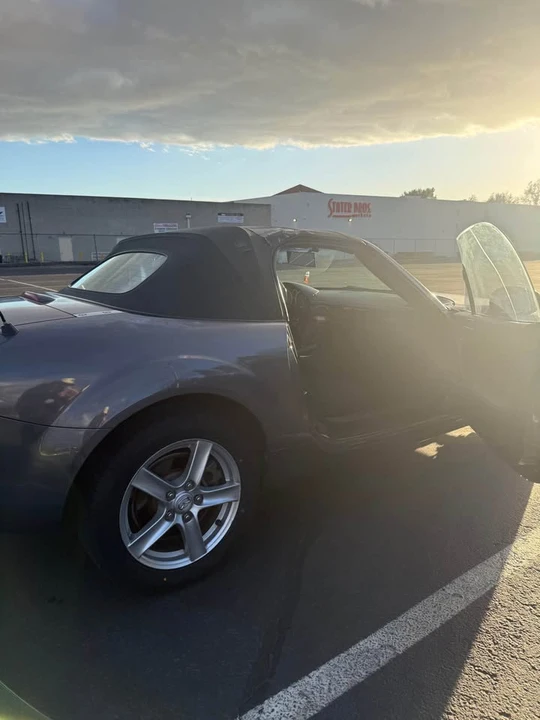 2006 Mazda NC MX-5 Miata - Image 3 of 5