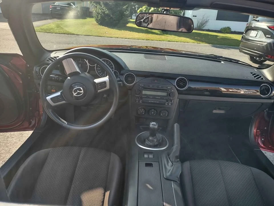 2006 Mazda NC MX-5 Miata - Image 3 of 4