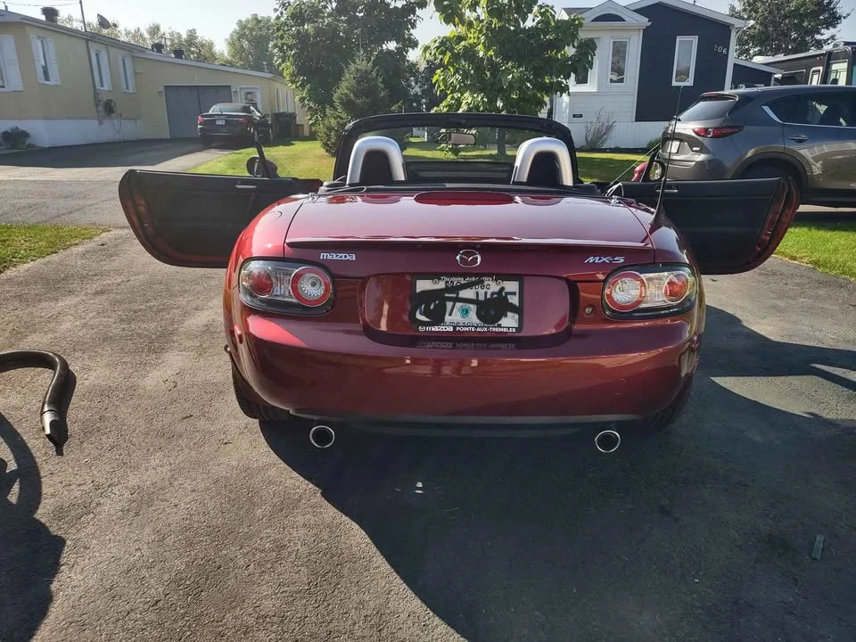 2006 Mazda NC MX-5 Miata - Image 2 of 4