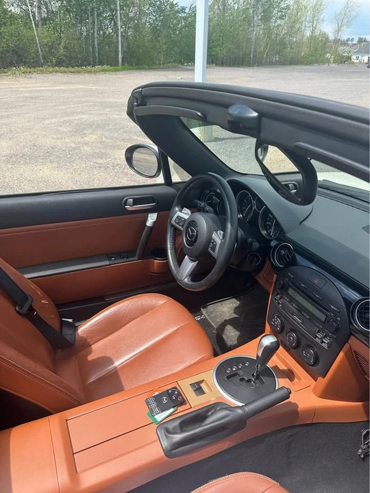 2006 Mazda NC MX-5 Miata - Image 8 of 10