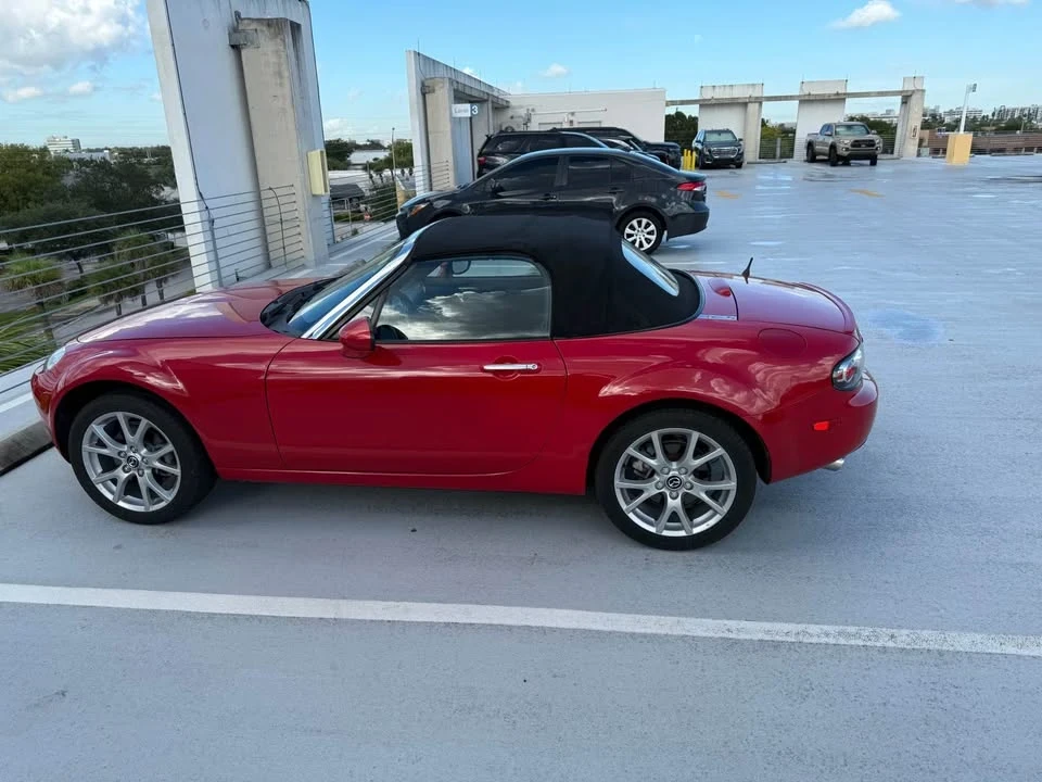 2006 Mazda NC MX-5 Miata - Image 2 of 11