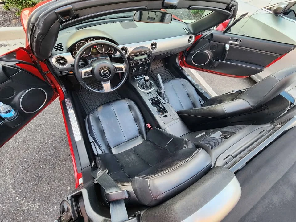 2006 Mazda NC MX-5 Miata - Image 4 of 7