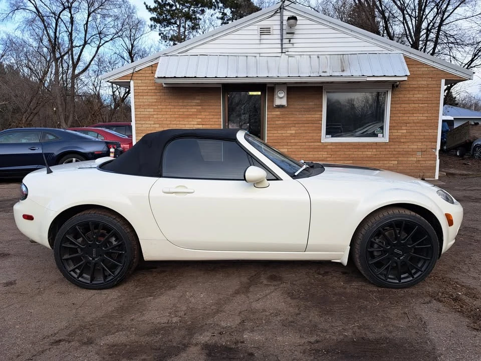 2006 Mazda NC MX-5 Miata - Image 4 of 16