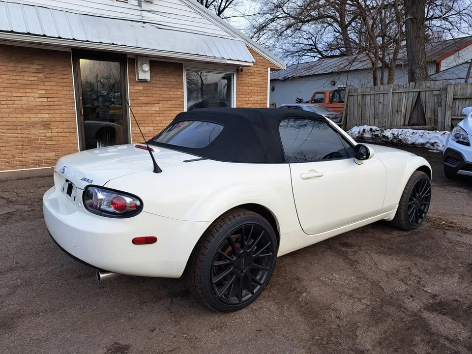 2006 Mazda NC MX-5 Miata - Image 5 of 16