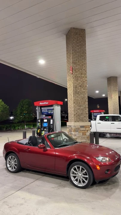 2006 Mazda NC MX-5 Miata - Image 5 of 12
